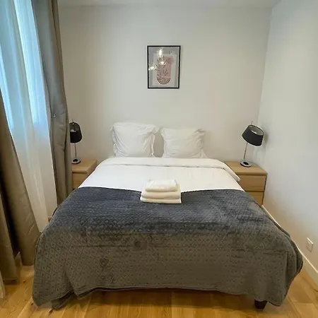 Superbe Spacieux Situe Au Centre De Pa Appartamento *